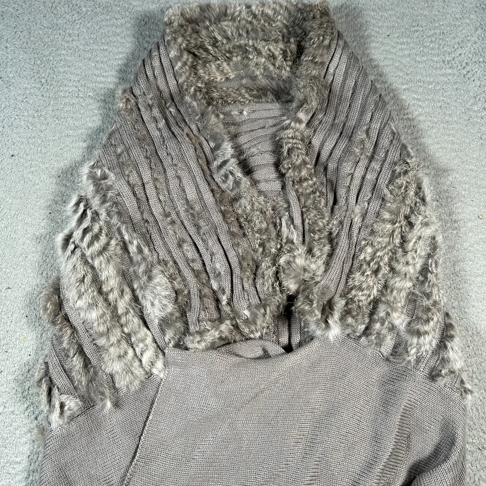 Neiman Marcus Alberto Makali‎ Vest Sweater Womens Large Gray Rabbit Fur Cardigan
